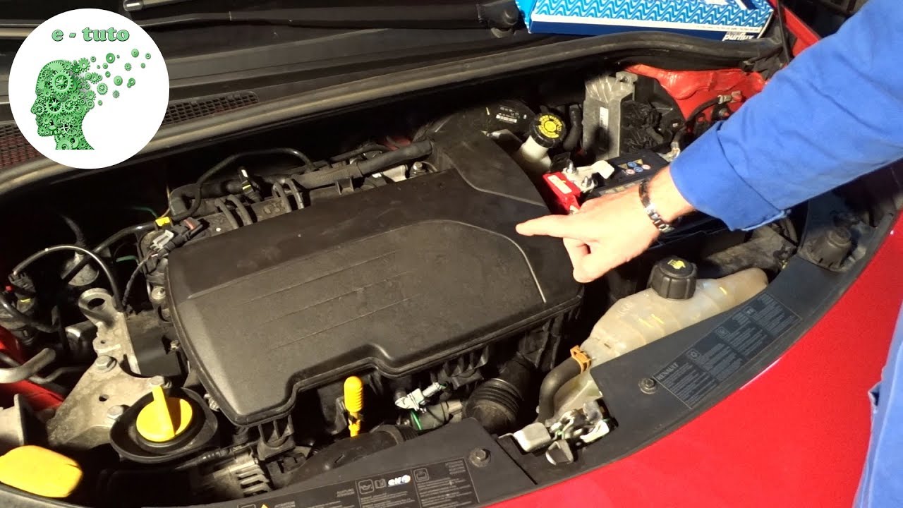 Changer batterie Clio 3. - YouTube