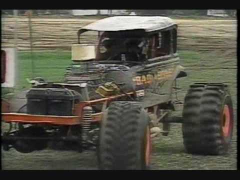 NMRO Mud Racing Essex Junction 1995 Part Three - YouTube
