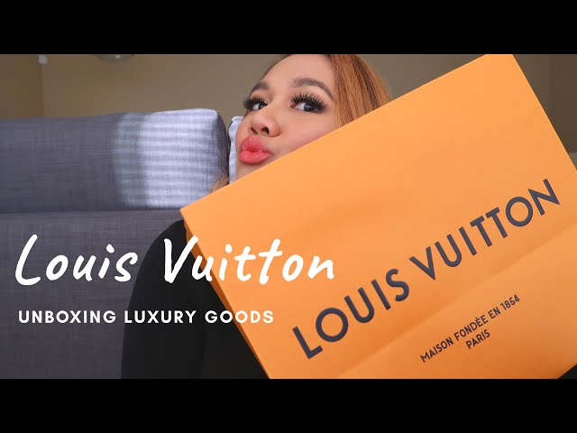 Louis Vuitton Monogram Eclipse Brazza Continental Wallet QJA07U1AKB004