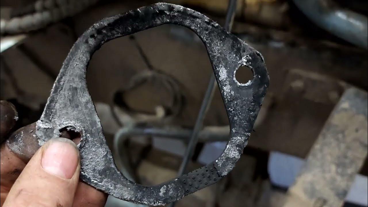3406 CAT Exhaust Manifold Leak Repair - YouTube