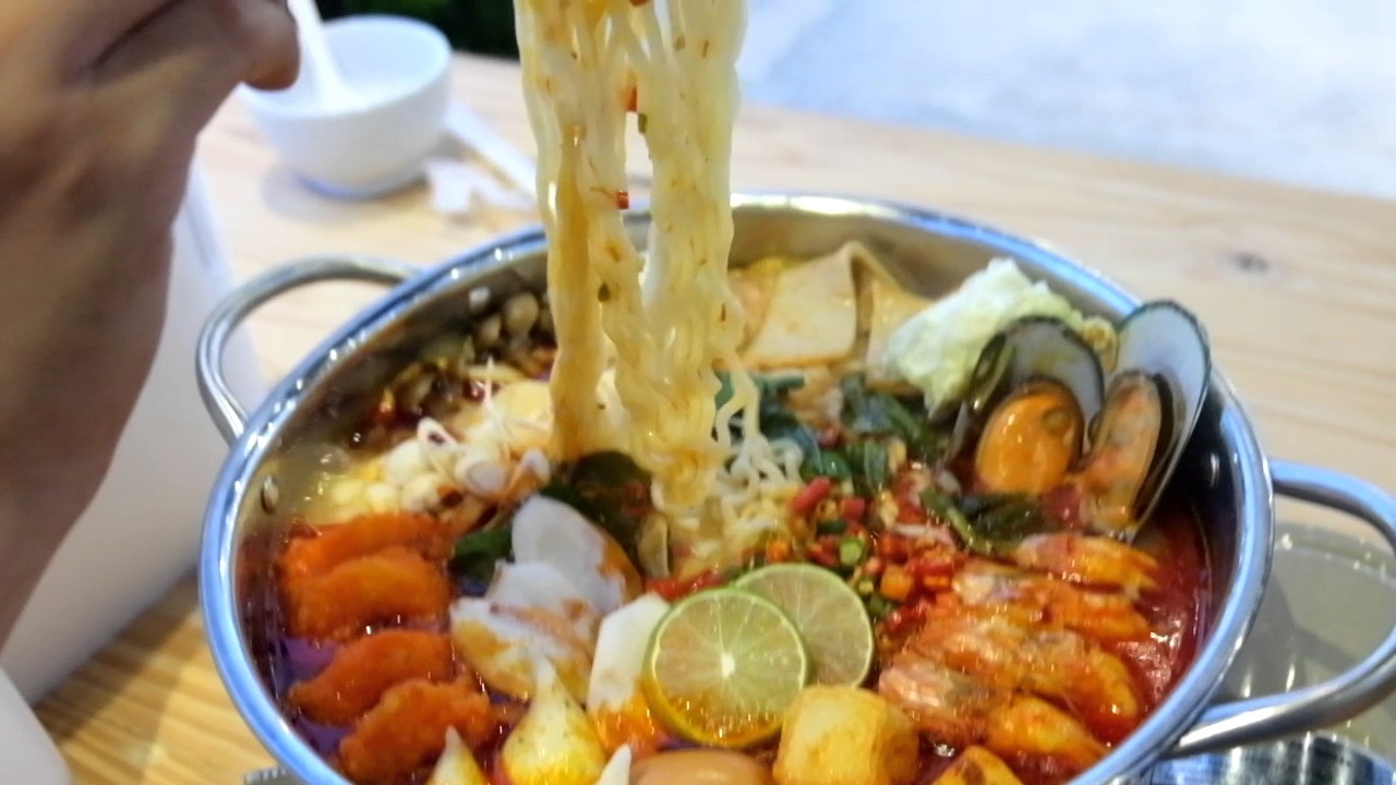 NOODLES HOT POT BY B'Chill YouTube
