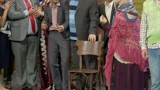 Yalayut Neneyi̇de Çildirtti