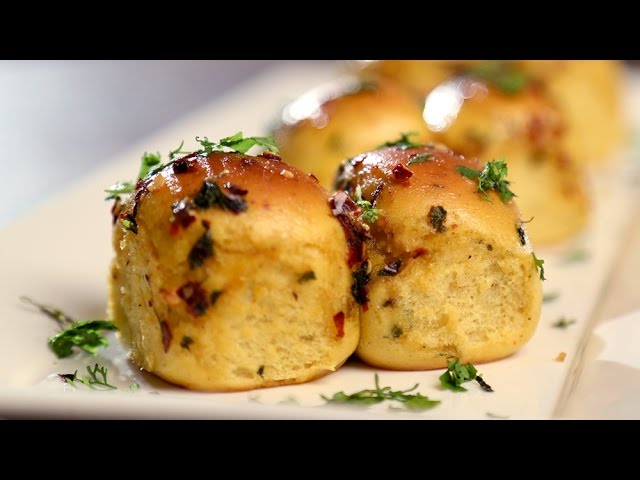 Tadka Pav Recipe | Easy & Simple Tea Time Snack Recipe | Beat Batter Bake With Upasana | Rajshri Food