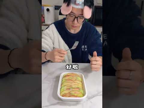 只用2種食材就能做出懶人版減脂餐，蘋果拌小黃瓜竟然能吃到哈密瓜的味道？ ！ #蘋果拌黃瓜 #糊弄女友美食#郭師傅與單廚