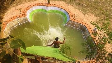 Build swimming pool in front of the house on the tree