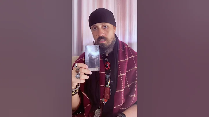 What’s Coming to You in This Full Moon? 🌕 999