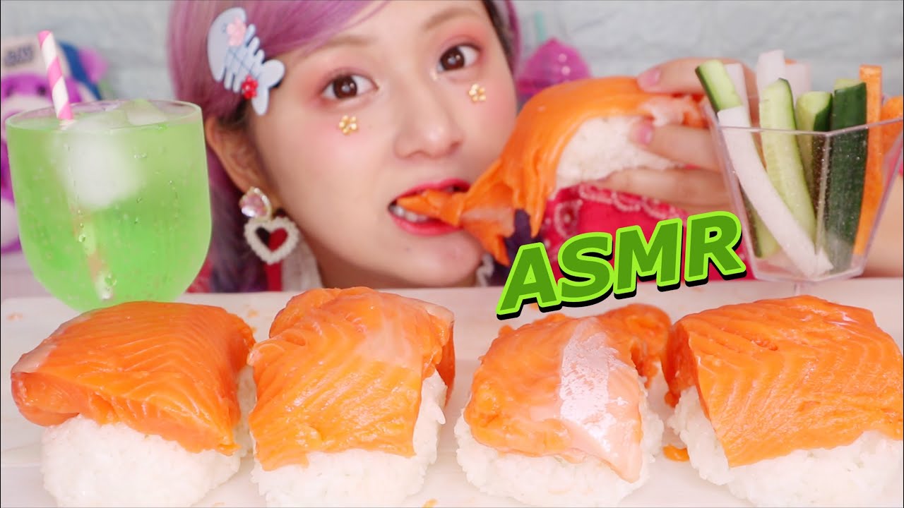 Asmr 巨大サーモン寿司を食べる Eating Sounds Big Salmon Sushi Mukbang 먹방 Youtube