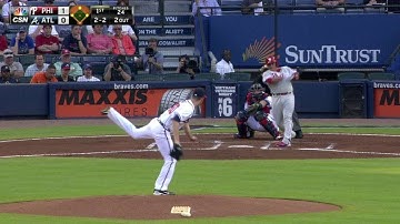 PHI@ATL: Ruiz plates a pair with single to right