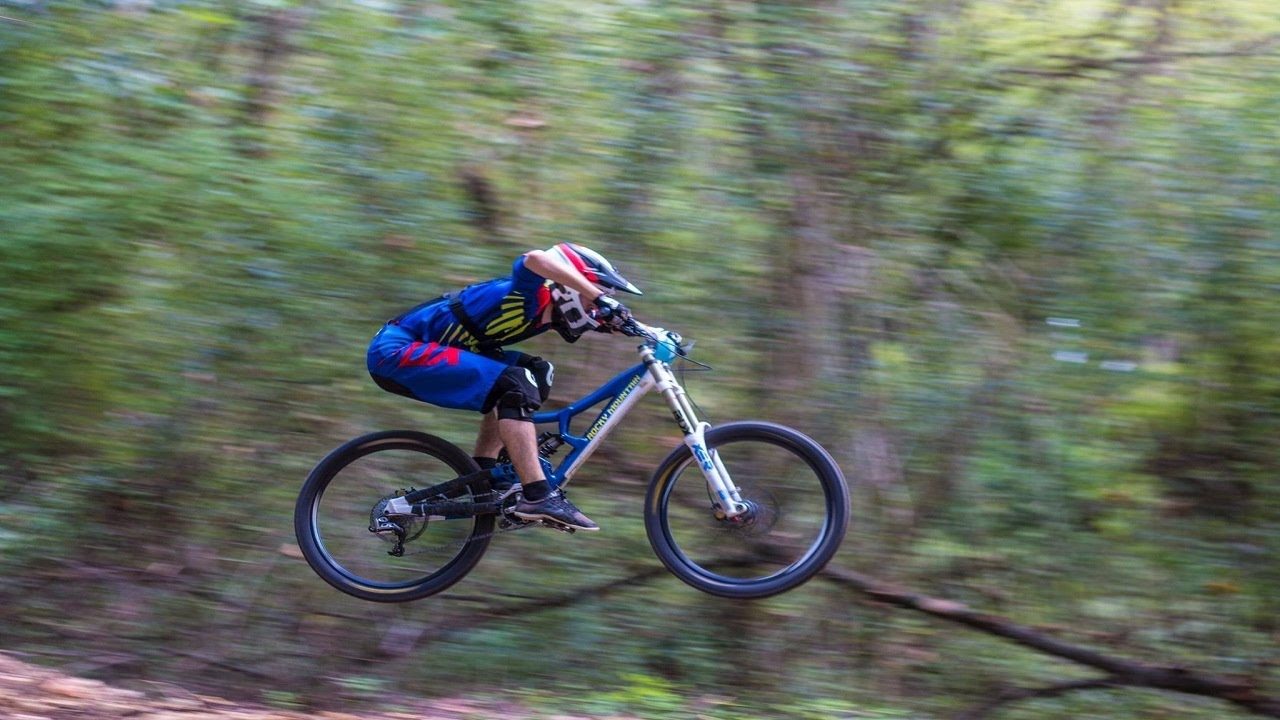 //VTT-DH-Lourdes\\ Piste bleu/noir 