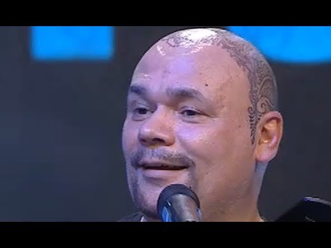 Gatto Panceri - VIVO PER LEI ( Acustic Version in Tv ) - YouTube