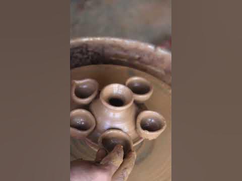 claypots#youtubeshorts #shorts #clay #pottery #flowervase #deepa stand ...