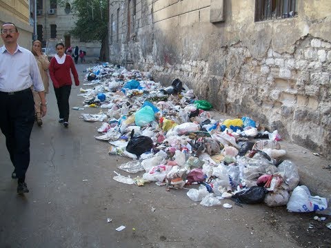 مصر العربية إلقاء القمامة في الشوارع قد يقودك إلى الحبس