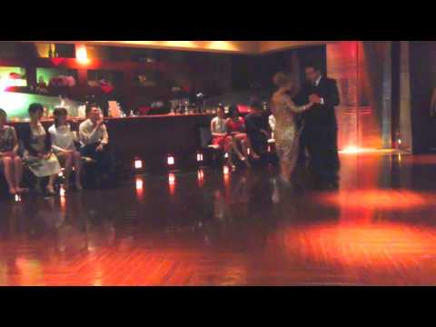 EL HURACAN - Osaka Tango - Cafetin de Buenos Aires - Analia Carreño y Luis Ramirez