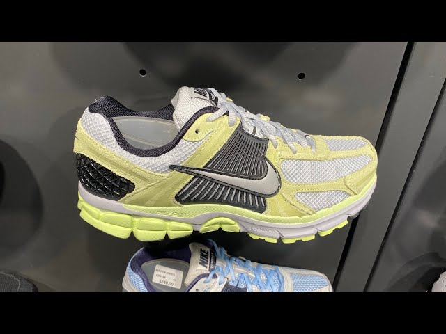 Nike Zoom Vomero 5 Shoes Size 9 Mens Barely‎ Volt/Platinum HF1553-700 Nike Zoom Vomero 5  main image 2