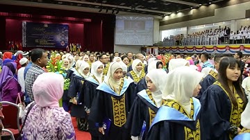 KONVO KSKB Sultan Azlan Shah Ulu Kinta 2013: Perarakan Graduan Keluar Dewan Perdana