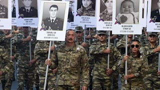 Anım Günü, Yürüşdən Qürurverici Görüntülər