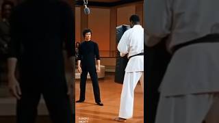 Bruce Lee jumps kick once… and it’s over. ⚡🥋