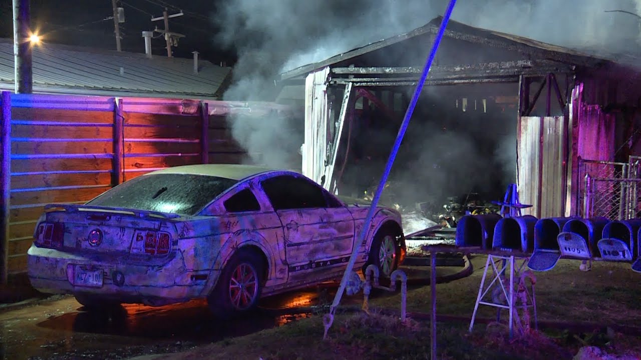 Investigation underway after six people escape fire at mobile home in northwest Oklahoma City