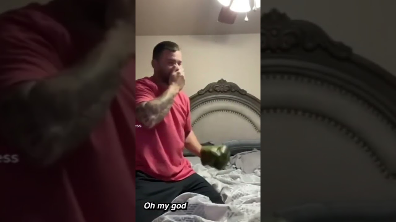 Funny Father & Son Boxing #father #fatherandson #funnyvideo #boxing #funnyboxing #fails #gymfails