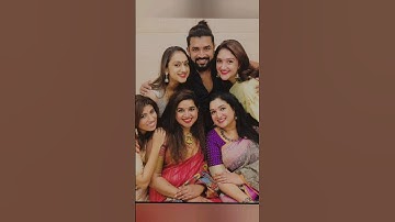 Arun vijay with sister preetha and sri devi family photo