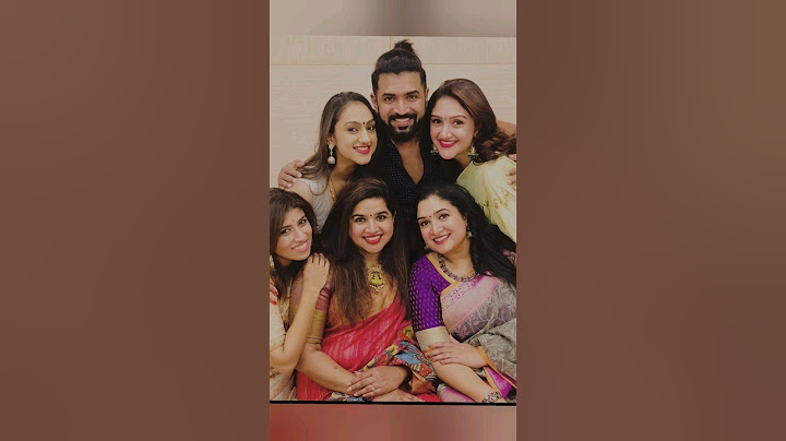 Arun vijay with sister preetha and sri devi family photo