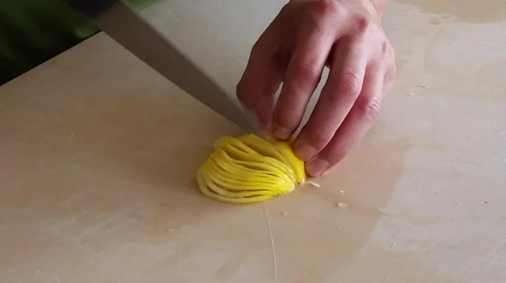 How to cut paper thin lemons