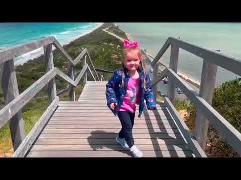 Sonia singing song ~Nuenonne people~ @ the neck on Bruny island, Tasmania, Australia 🌏