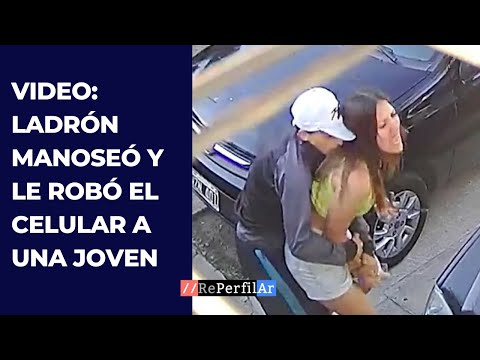 Video: ladrón manoseó a una joven y le robó el celular