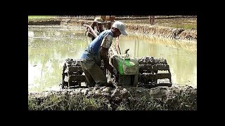 Download lagu Traktor Quick G1000 Hand Crank Starting Menghidupkan diesel Traktor Sawah Traktor Quick G1000 Hand Crank Starting Menghidupkan diesel Traktor Sawah