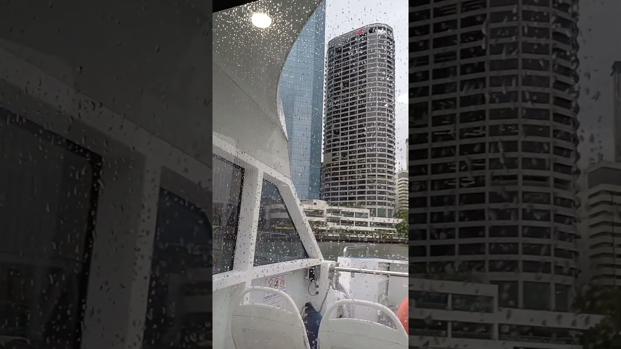 CityCat cruising Brisbane Australia 🇦🇺 4.22pm 27 Apr 2026
