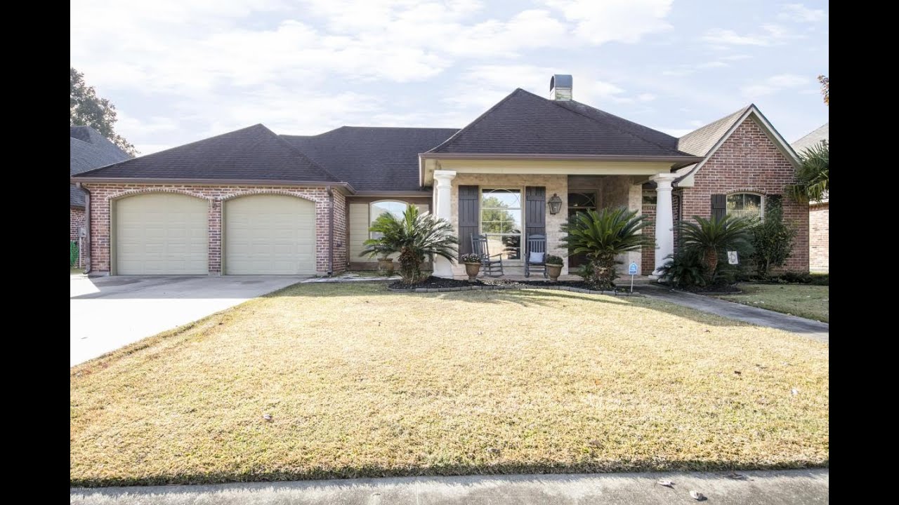 Residential for sale 310 Southlake Circle Circle, Youngsville, LA
