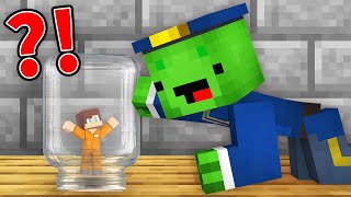 TINY JJ Prisoner vs Mikey Policeman Challenge in Minecraft (Maizen)