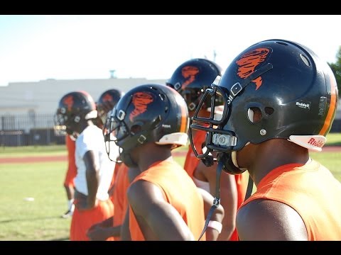 HIGH SCHOOL SPORTS - BOOKER T. WASHINGTON VS. MIAMI NORLAND - HSPN 'GAME OF THE WEEK''