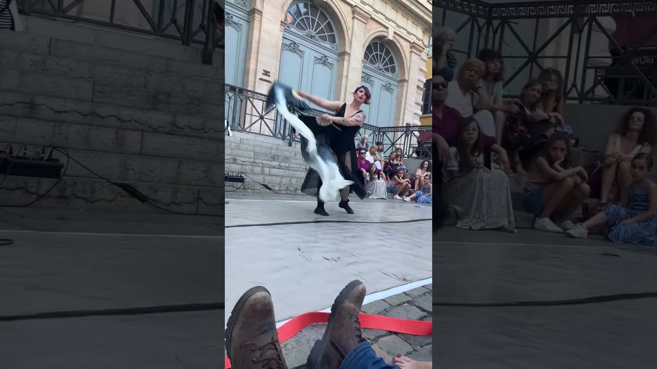 Piano Loco - spectacle dansé et interactif - extrait au festival Tout l'Monde Dehors