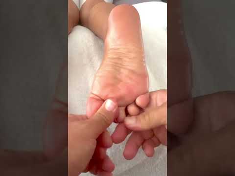 Relaxing Footmassage with oil #happyfeet #foot #footmassage