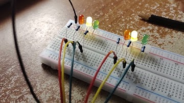 Semáforo Doble en Arduino (Conexión y Programación)
