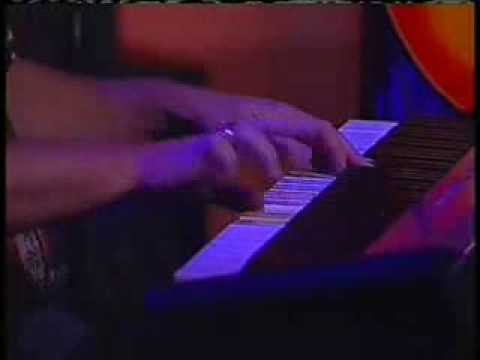 Dale Hawkins performs Bang Bang live on AETN 2008