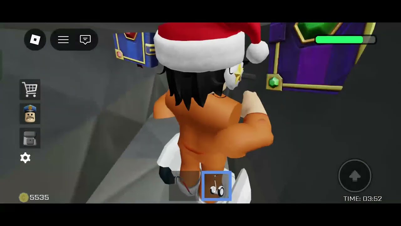 Playing Barrys prison alien mode in Roblox 