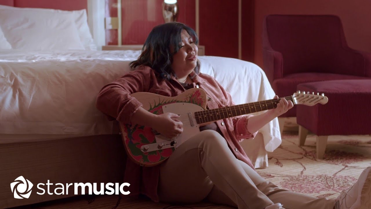 Best Friends - Cool Cat Ash (Visualizer)