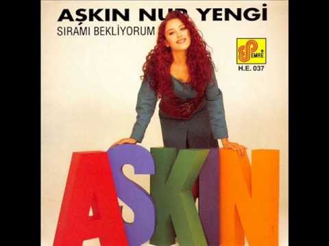 Aşkın Nur Yengi - Siyah Beyaz (1993)