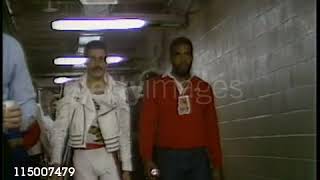 (1982) Michael Jackson and others backstage at Queen Concert