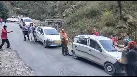 Video of a leopard playing with people in Kullu, Himachal has gone viral.