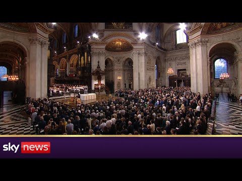 'God save the King' sung for the first time at St Paul's memorial service