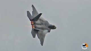 F-22A Raptor demo! | Beale Air Force Base (CA) | Air &amp; Space Expo 2018