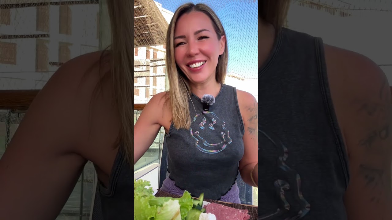 Завтракаем прямо на берегу моря Reef Oasis Blue Bay 5* 