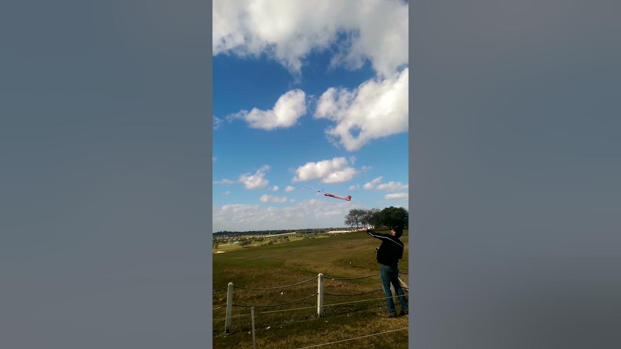 Great Planes' Siren climb out on 4S YouTube