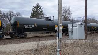 CN Leads Union Pacific Tanker Train