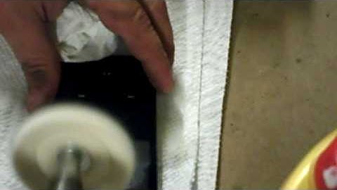 Successfully remove scratches from any Ipod (Ipod touch, video, Iphone, etc)