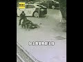 逃逸移工脫逃推擠！害警掛彩 「無積極攻擊」判無罪