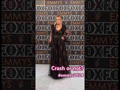 Видео: Crash or not? #whitelorus #jennifercoolidge #emmys2024